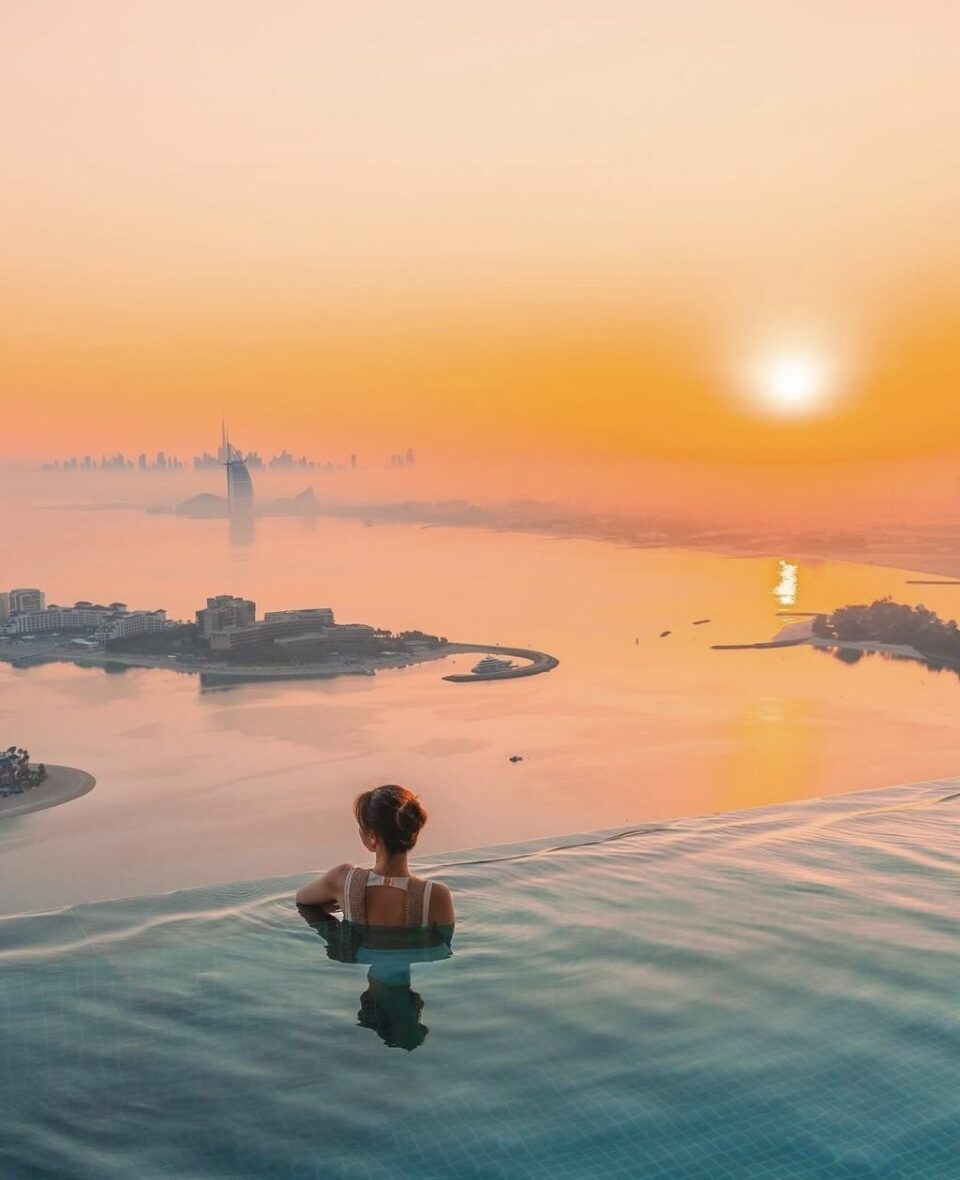 Aura Skypool - Image Courtesy of Aura Skypool