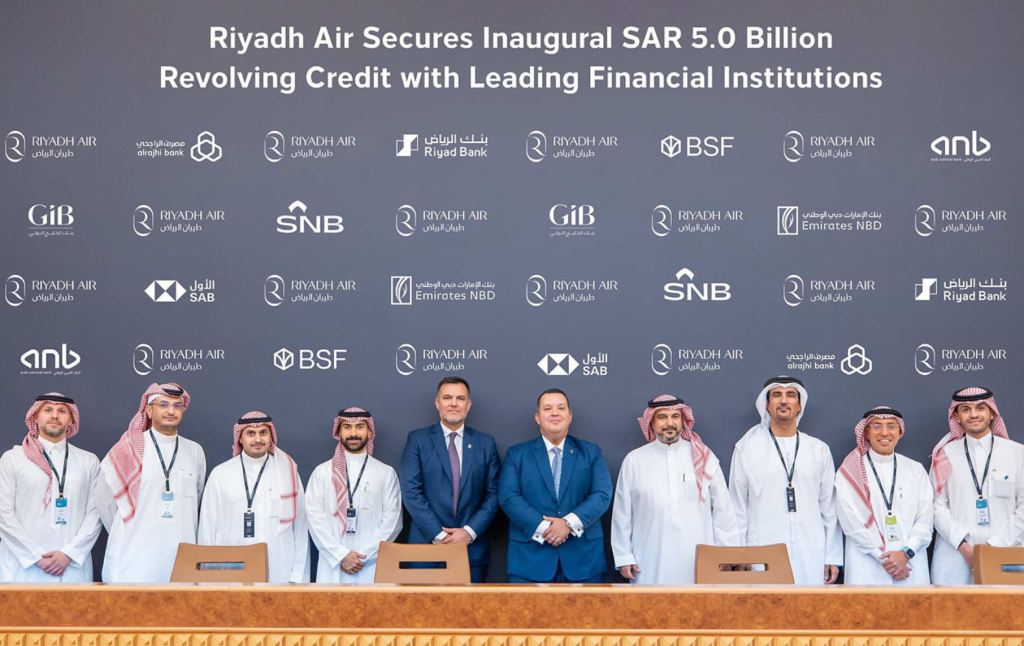 Airline and finance executives celebrate signing of major credit deal worth more than SAR5 billion