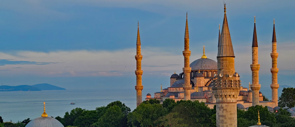 Turkiye remains top destination for Saudi travellers